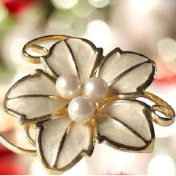 Vintage Jewelry - Vintage Brooch Ivory Enamel Pearl Gold Gilt MCM Estate Jewelry Flower Bud Pin